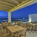 Papadakis Hotel