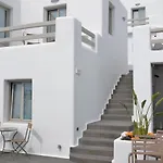 Papadakis Hotel