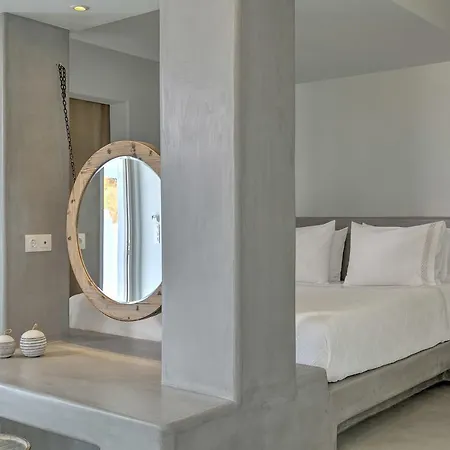 Papadakis Naousa (Paros)